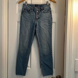 J crew 9 inch high rise button front skinny size 25 great condition light wash